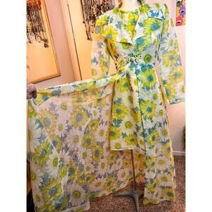 1960 scaptivating floral two-piece set!